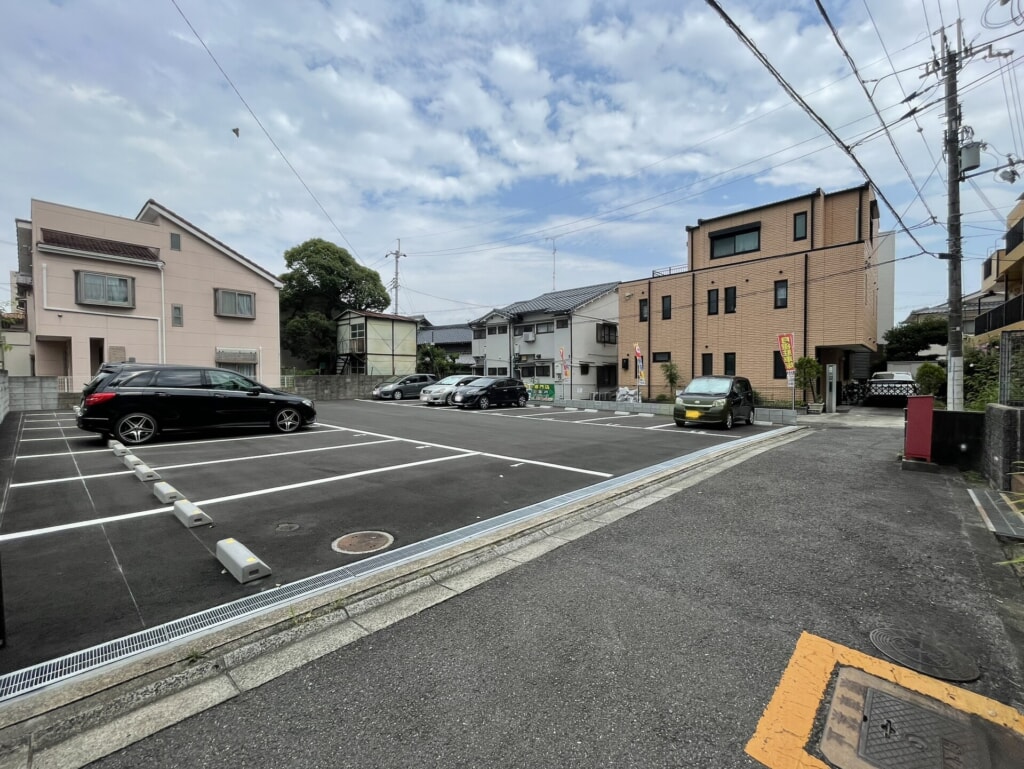 摂津市 千里丘東 駐車場